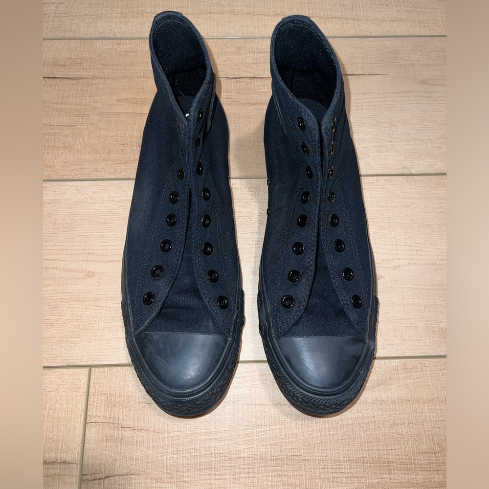 Converse high top men’s all black